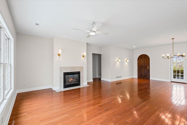 4208 CURRENT RD, Columbia, MO 65203