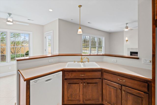 4208 CURRENT RD, Columbia, MO 65203