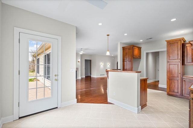 4208 CURRENT RD, Columbia, MO 65203