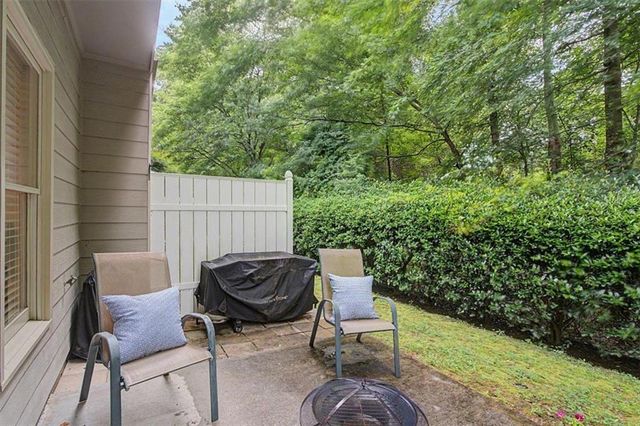 1267 Harris Commons Place, Roswell, GA 30076
