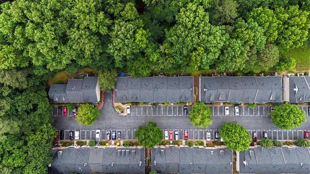 1267 Harris Commons Place, Roswell, GA 30076