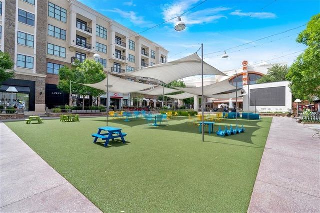 1267 Harris Commons Place, Roswell, GA 30076