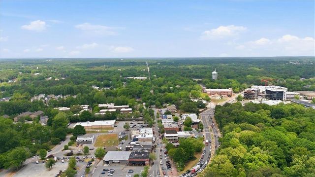 1267 Harris Commons Place, Roswell, GA 30076