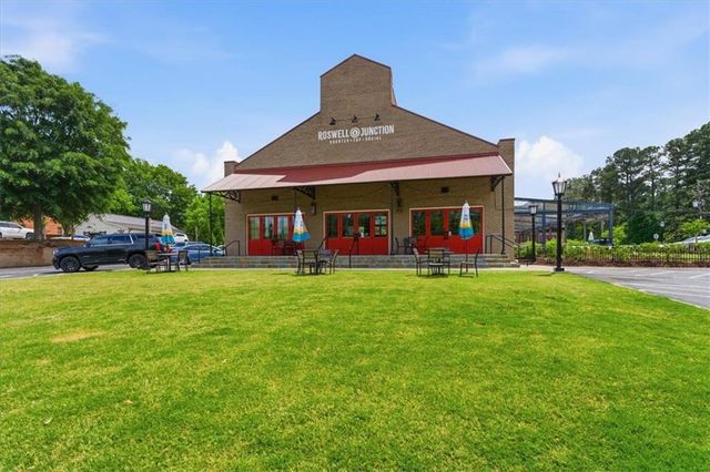 1267 Harris Commons Place, Roswell, GA 30076