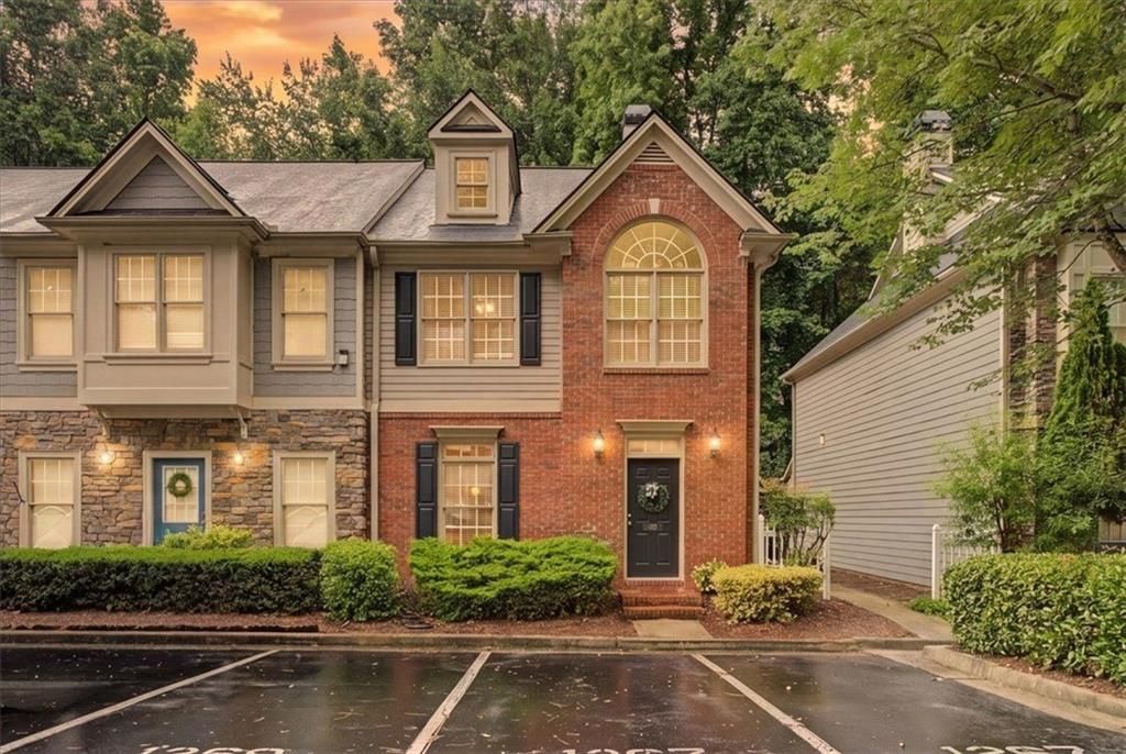 1267 Harris Commons Place, Roswell, GA 30076