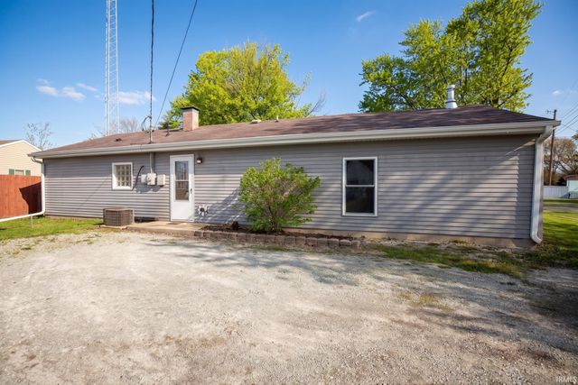 1100 Rochester Boulevard, Rochester, IN 46975