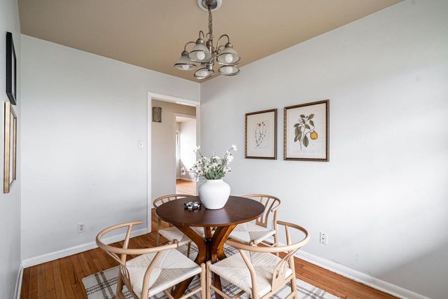 5706 W Luebbe LANE, Milwaukee, WI 53223