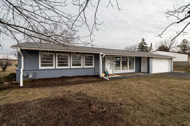 5706 W Luebbe LANE, Milwaukee, WI 53223