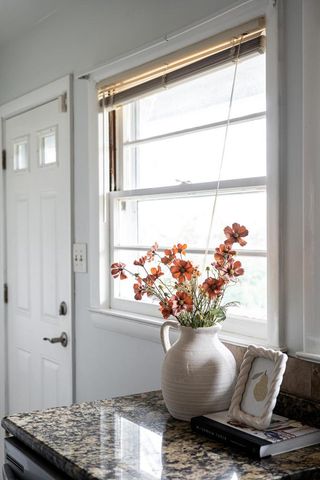 5706 W Luebbe LANE, Milwaukee, WI 53223