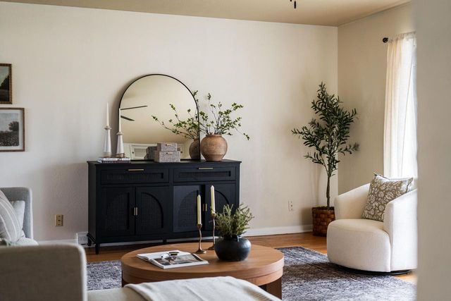 5706 W Luebbe LANE, Milwaukee, WI 53223