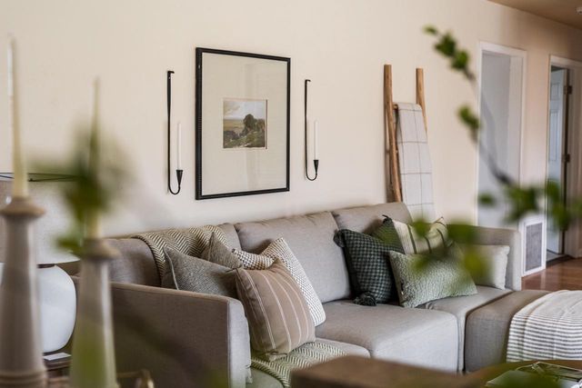 5706 W Luebbe LANE, Milwaukee, WI 53223