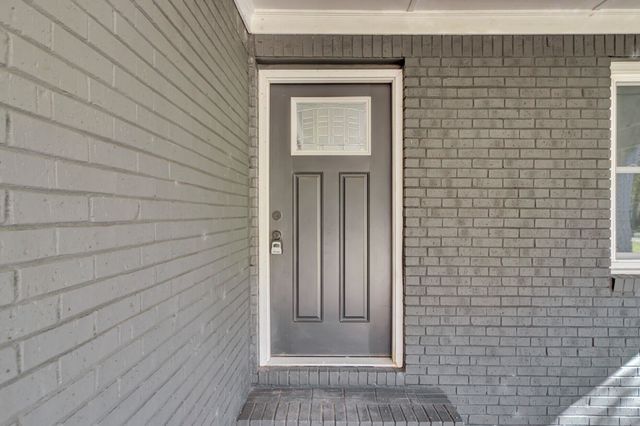 200 Roosevelt Drive, Saint Stephen, SC 29479