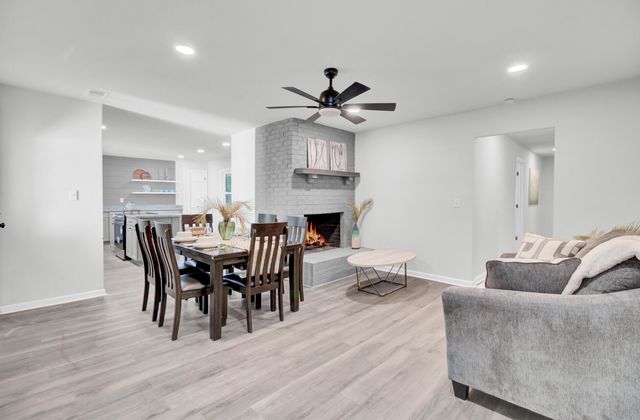 200 Roosevelt Drive, Saint Stephen, SC 29479