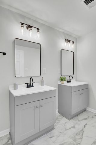 200 Roosevelt Drive, Saint Stephen, SC 29479