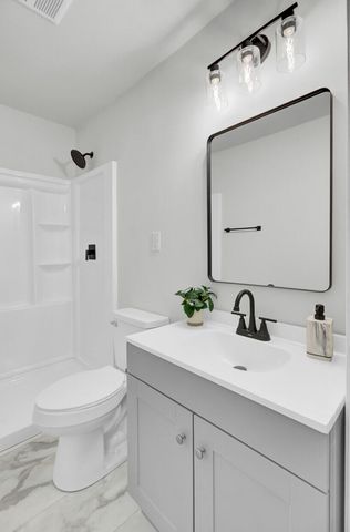 200 Roosevelt Drive, Saint Stephen, SC 29479