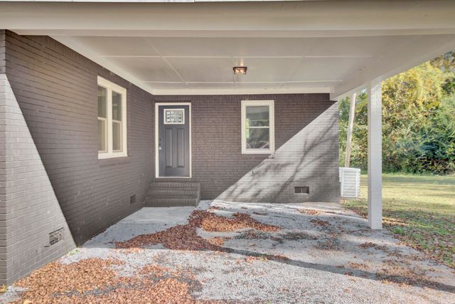 200 Roosevelt Drive, Saint Stephen, SC 29479