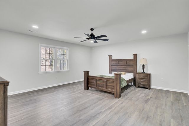 200 Roosevelt Drive, Saint Stephen, SC 29479