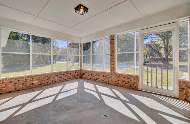 200 Roosevelt Drive, Saint Stephen, SC 29479