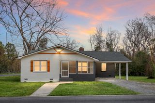 200 Roosevelt Drive, Saint Stephen, SC 29479