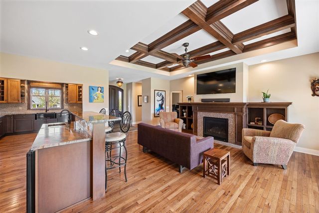 719 Golfview Drive, Douglas, MI 49406