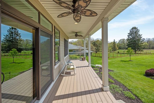 719 Golfview Drive, Douglas, MI 49406