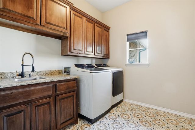 4816 Hillcrest Lane, Edmond, OK 73025