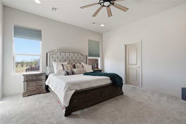 4816 Hillcrest Lane, Edmond, OK 73025