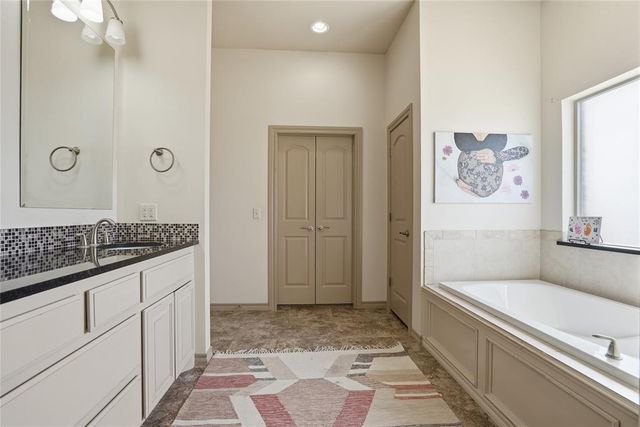 4816 Hillcrest Lane, Edmond, OK 73025