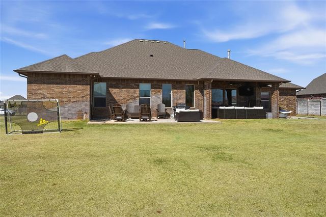 4816 Hillcrest Lane, Edmond, OK 73025