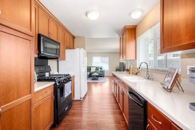 1114 Red Hawk Way, San Marcos, CA 92078