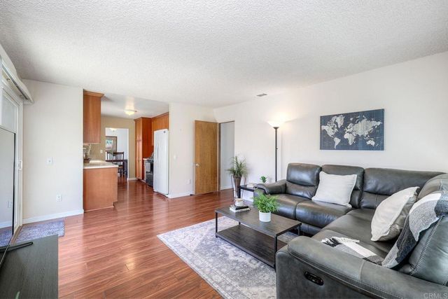 1114 Red Hawk Way, San Marcos, CA 92078