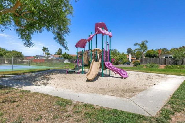 1114 Red Hawk Way, San Marcos, CA 92078