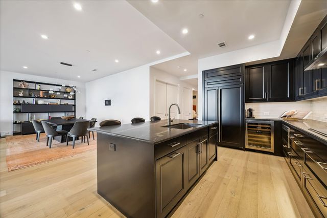 2325 Welch Street 704, Houston, TX 77019