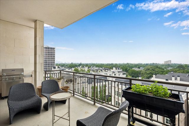 2325 Welch Street 704, Houston, TX 77019