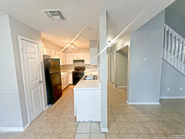 7502 Oak Chase # 7508, San Antonio, TX 78239