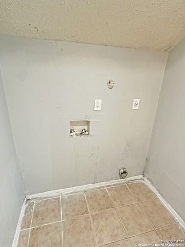 7502 Oak Chase # 7508, San Antonio, TX 78239