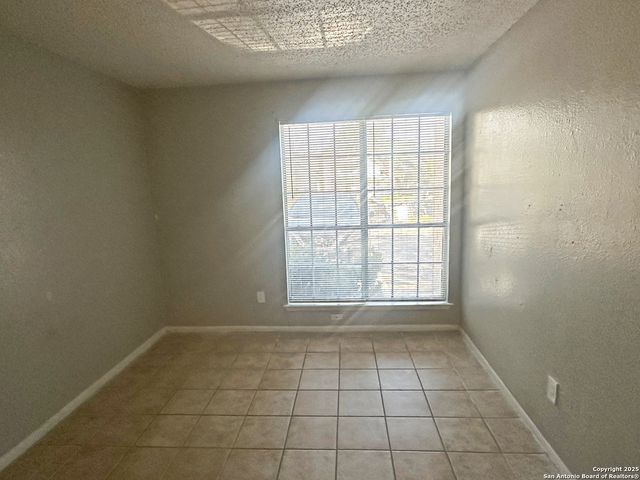 7502 Oak Chase # 7508, San Antonio, TX 78239