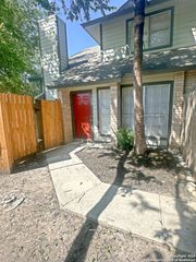 7502 Oak Chase # 7508, San Antonio, TX 78239