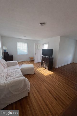 502 SHARPLEY LN, Wilmington, DE 19803