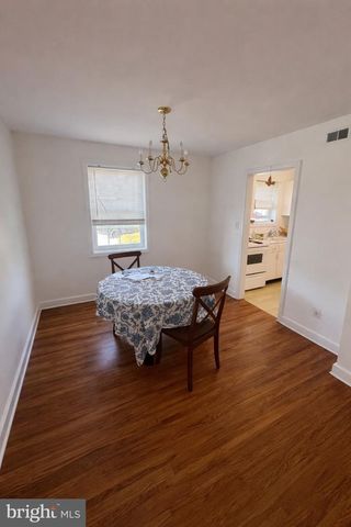 502 SHARPLEY LN, Wilmington, DE 19803