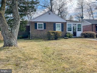 502 SHARPLEY LN, Wilmington, DE 19803
