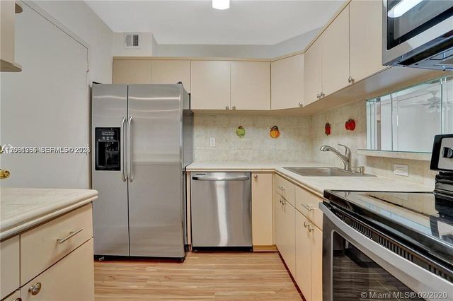 345 Ocean Drive 302, Miami Beach, FL 33139