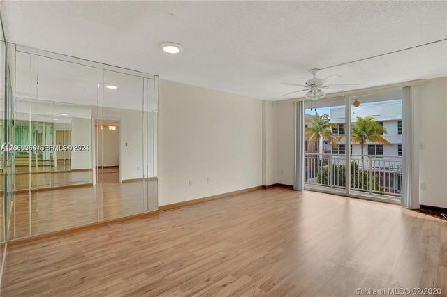 345 Ocean Drive 302, Miami Beach, FL 33139