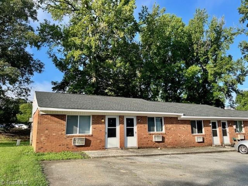 201 Woodnell Street A, Greensboro, NC 27405