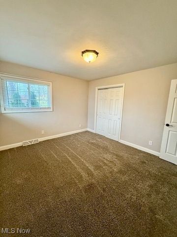 108 Elaine Avenue, Follansbee, WV 26037