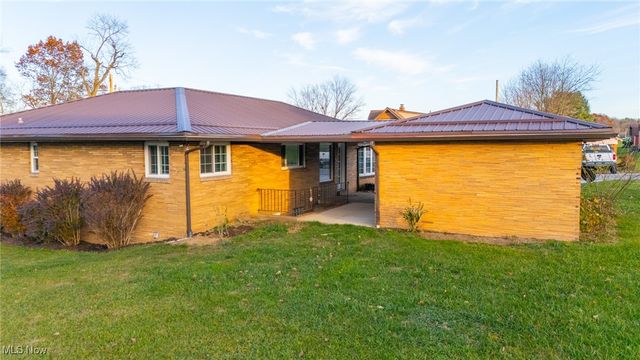 108 Elaine Avenue, Follansbee, WV 26037