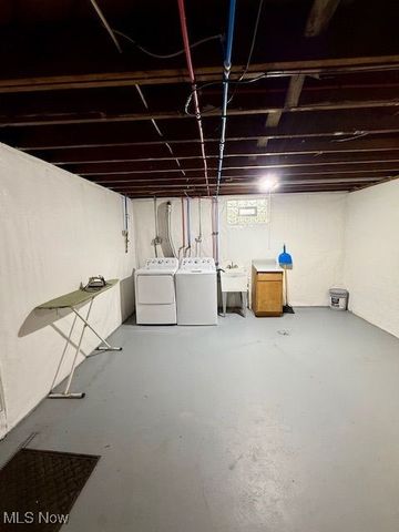 108 Elaine Avenue, Follansbee, WV 26037