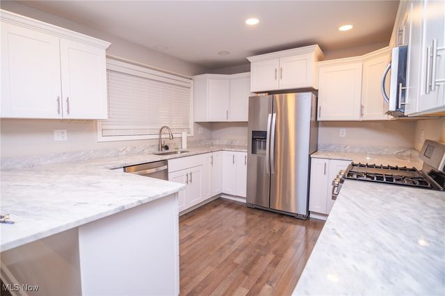 108 Elaine Avenue, Follansbee, WV 26037