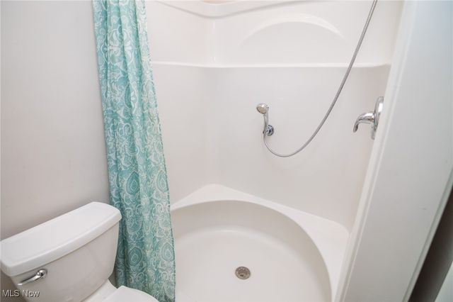 108 Elaine Avenue, Follansbee, WV 26037