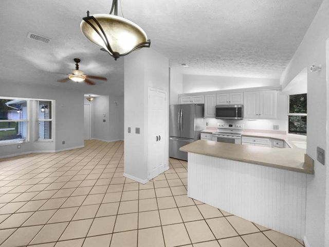 5409 Hickory Drive, Fort Pierce, FL 34982